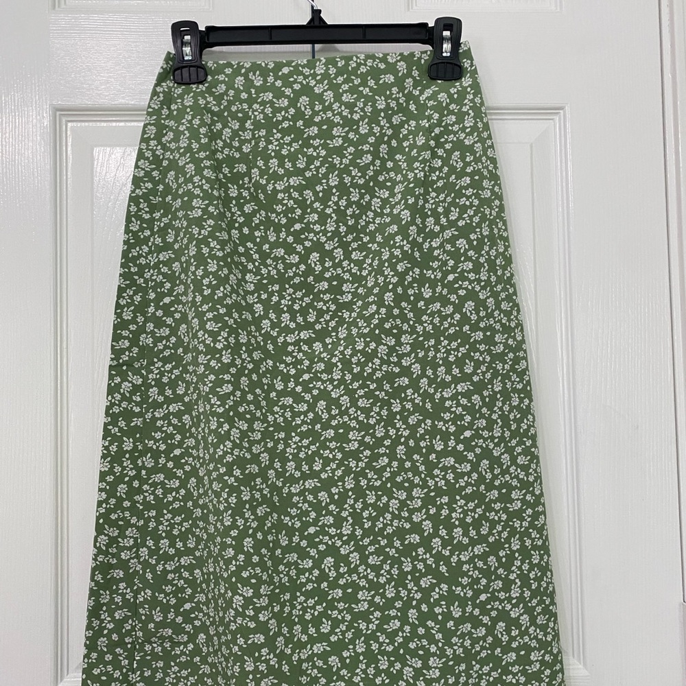 SHEIN Women’s x-small midi skirt